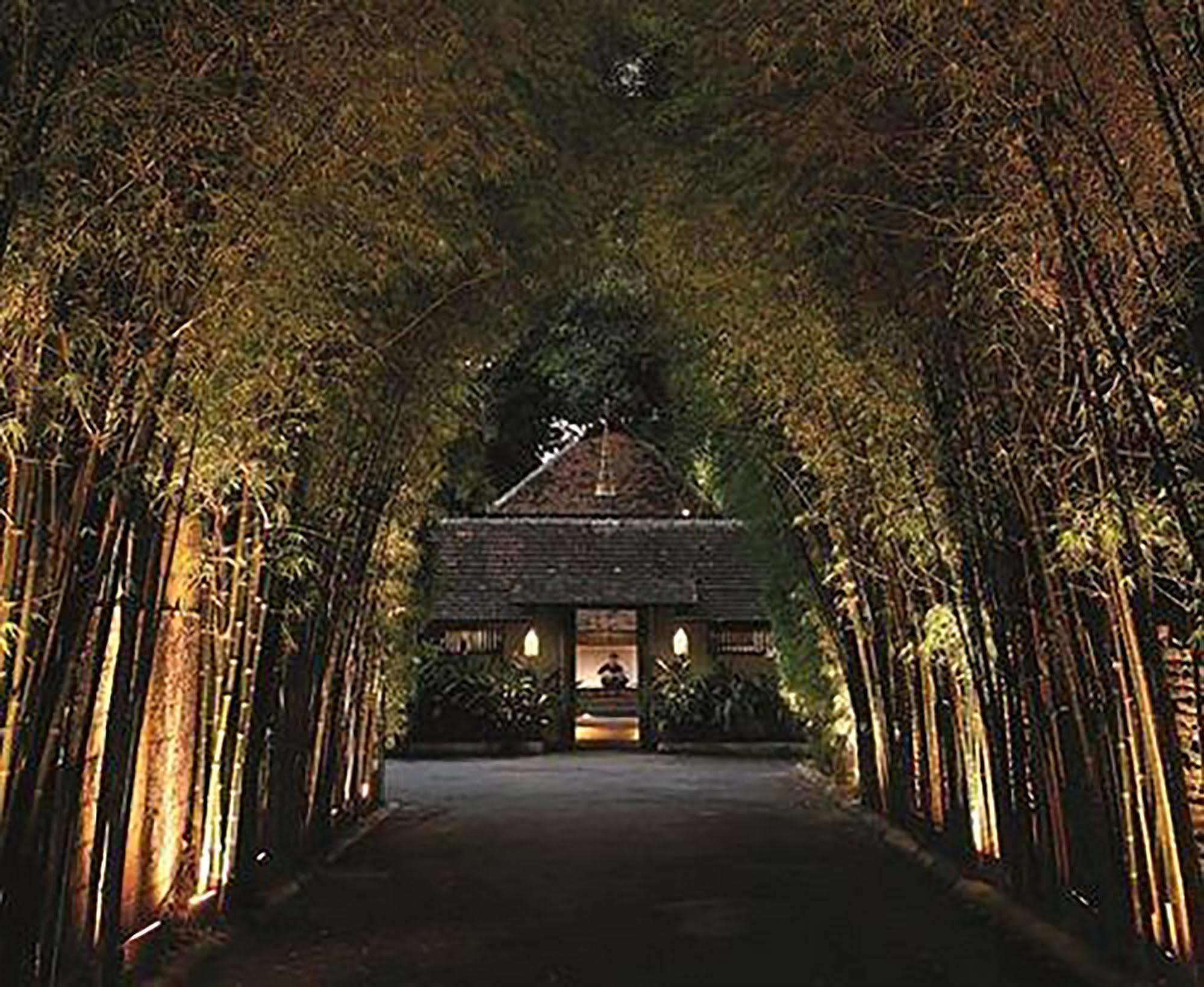 Tamarind Village Chiang Mai Esterno foto